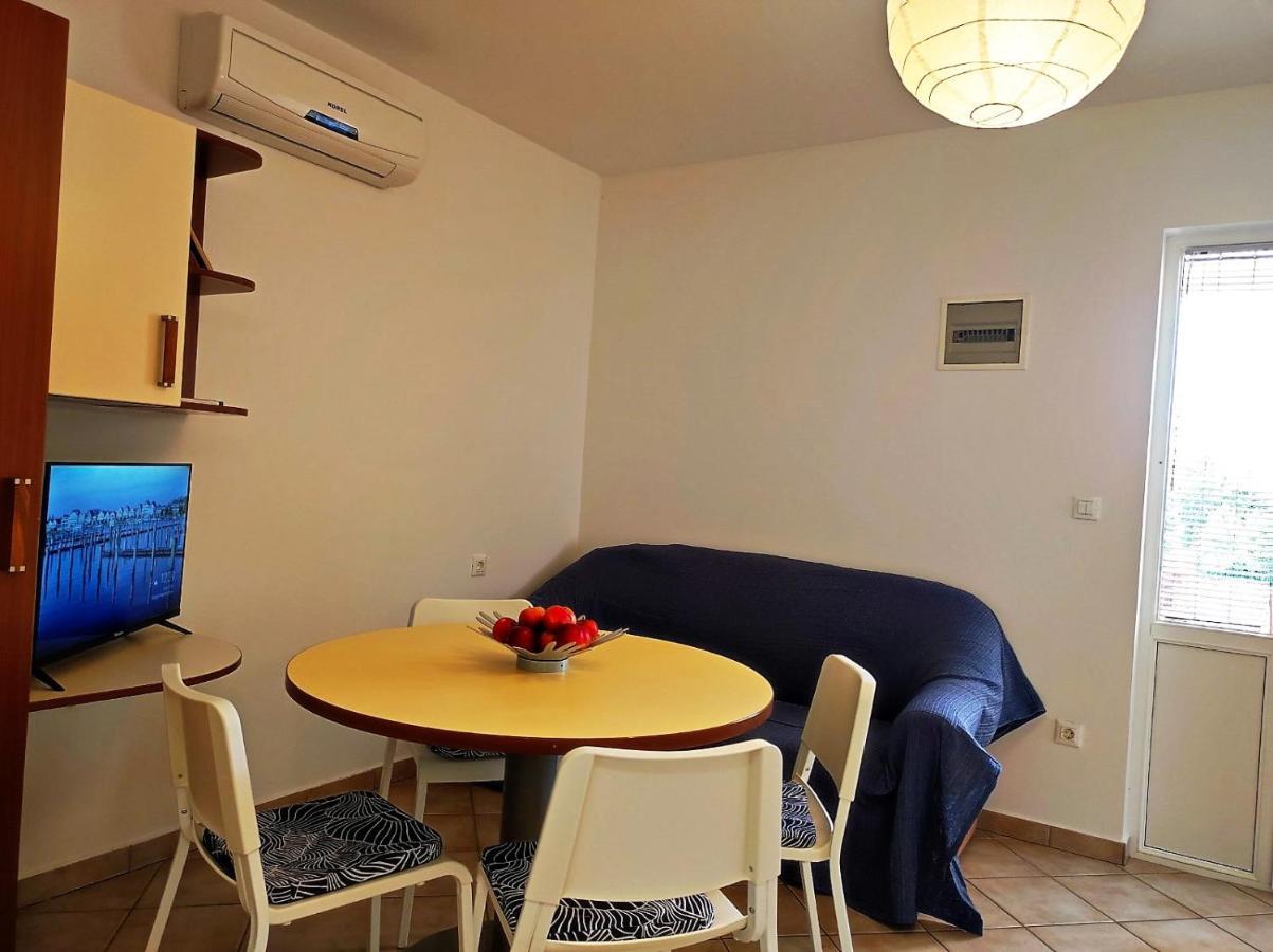 Apartment Rose Krk Town Eksteriør bilde